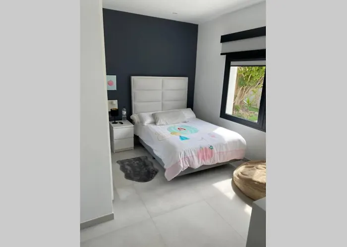 Amazing House Close To The Beach